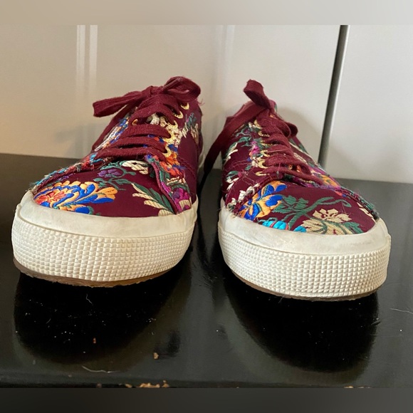 SUPERGA Burgundy satin embroidered sneakers.  Size 8 - Picture 3 of 9
